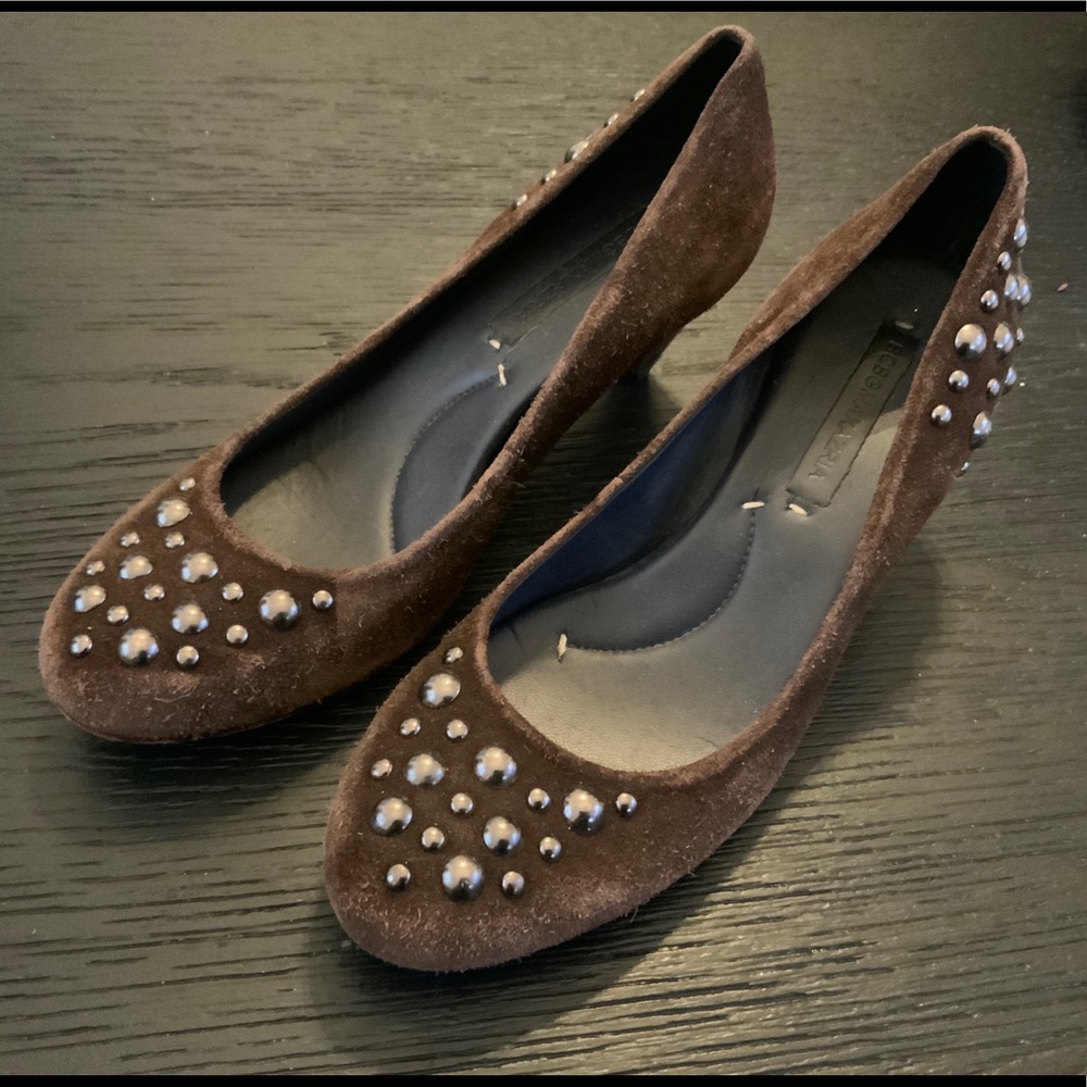 BCBG Pumps